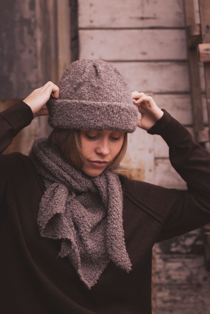 Ruukin Kehräämön beanie pipo ja kolmiohuivi ohje alpakkasilkkilenkkilanka