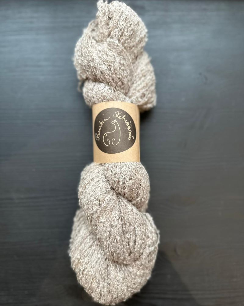 Running alpaca silk thread